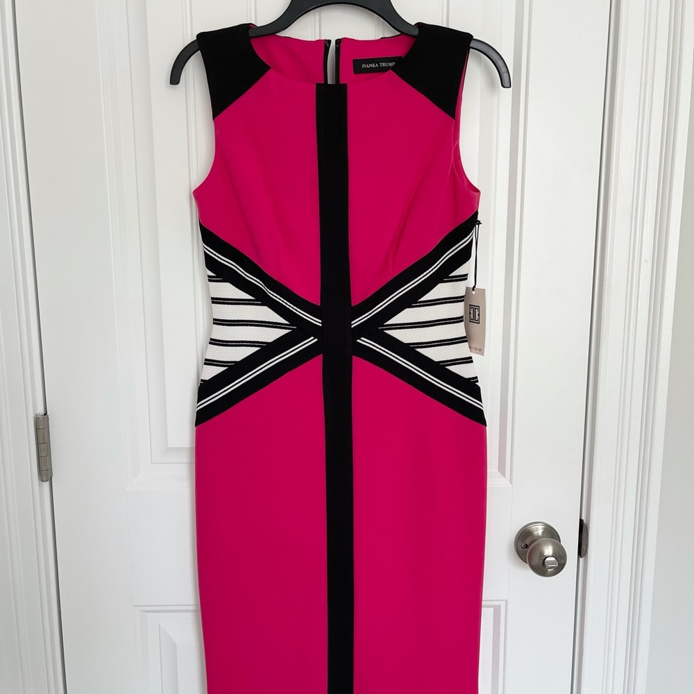 NWT Ivanka Trump Chic Sleeveless Dress